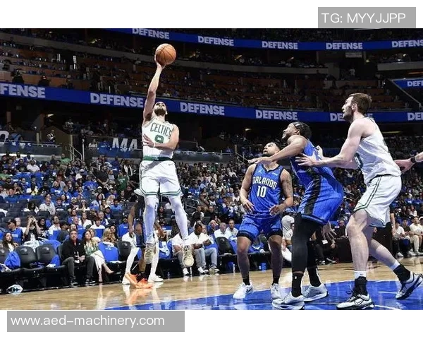 塔图姆双双助攻班凯罗爆发怀特火力全开绿军轻取魔术开启新赛季 塔图姆双双助攻班凯罗爆发怀特火力全开绿军轻取魔术开启新赛季